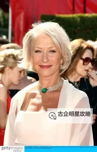 欧洲老熟妇性事：探秘成熟魅力的多样风采图1