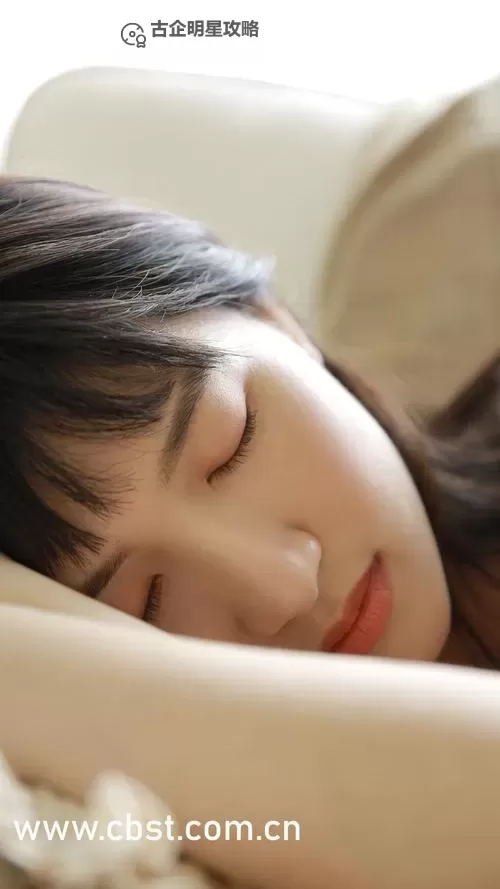 九色蝌蚪视频9l自拍:多彩视觉盛宴与个性自拍新体验图1