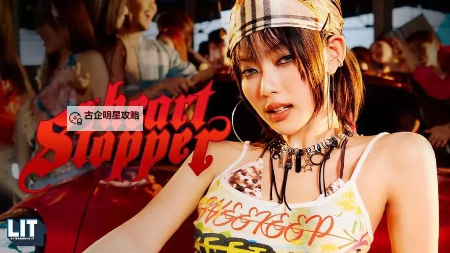 探秘最性感的MV：视觉盛宴背后的魅力与魅惑图1