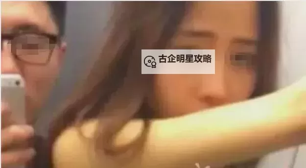 优衣库女主一分钟视频:轻松掌握时尚穿搭秘籍图1