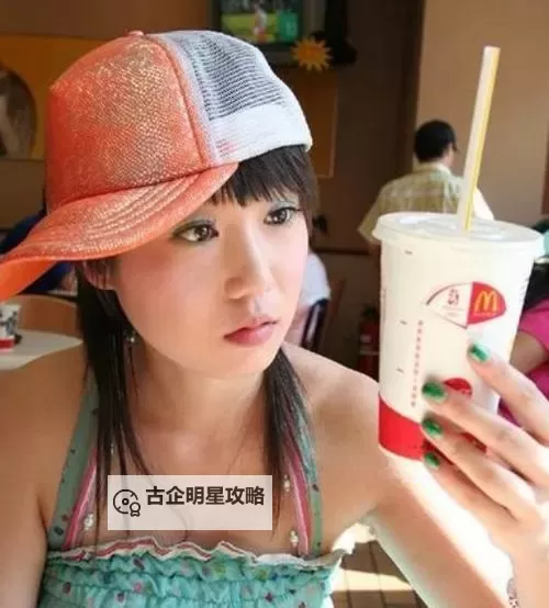 张悠雨人体艺术欣赏：美学与灵感的完美结合图1