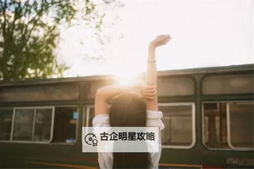 X77:展现唯美清纯的纯净美感图1