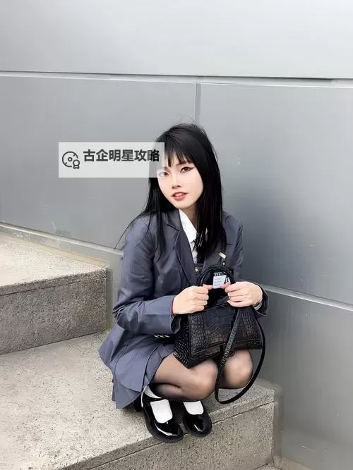 在没人的教学楼里做啊学长你视频：校园秘事全揭晓图1