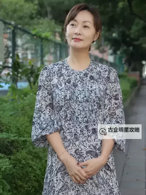 郑家榆图片欣赏：优雅风采尽展魅力图1