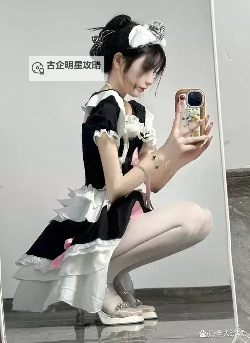 免费在线观看精彩自拍国语对白在线观看，尽享视觉盛宴图1