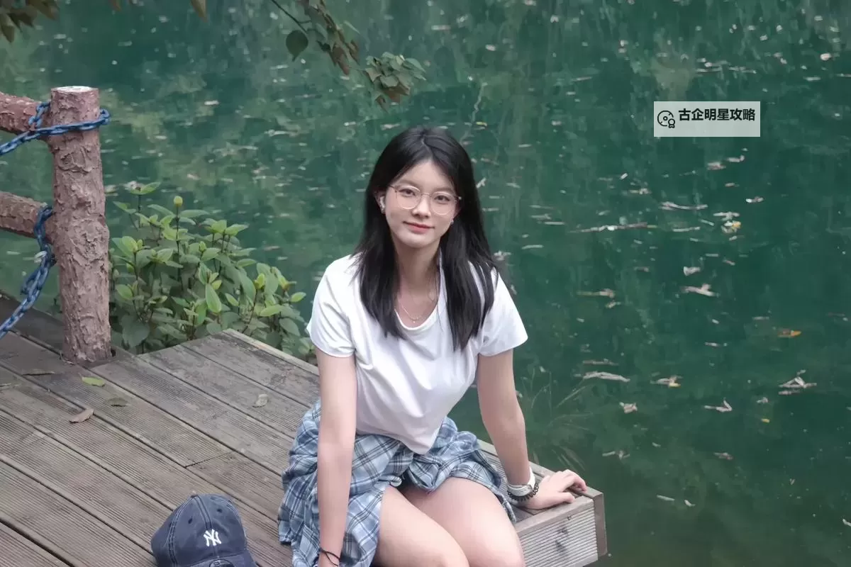 国内精品大学生15p:深度解析大学生素质与能力提升的15个关键策略图1