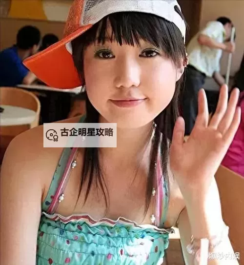 张筱雨魅惑人体艺术：当代影像中的美学边界与公众讨论图1