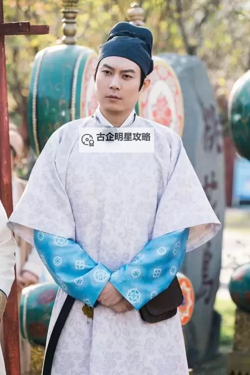 麻花传剧原创mv在线看完整版高清官网：光影里的戏梦与人间烟火图1